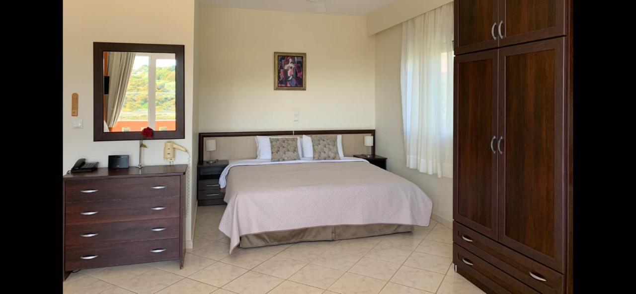 Yolanda Studios Paralia Agias Foteinis ภายนอก รูปภาพ
